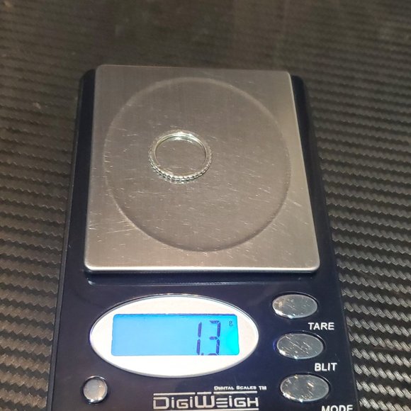 Size 5 925 Sterling Silver Thin Cute Cubic Zirconia Ring - Picture 7 of 7